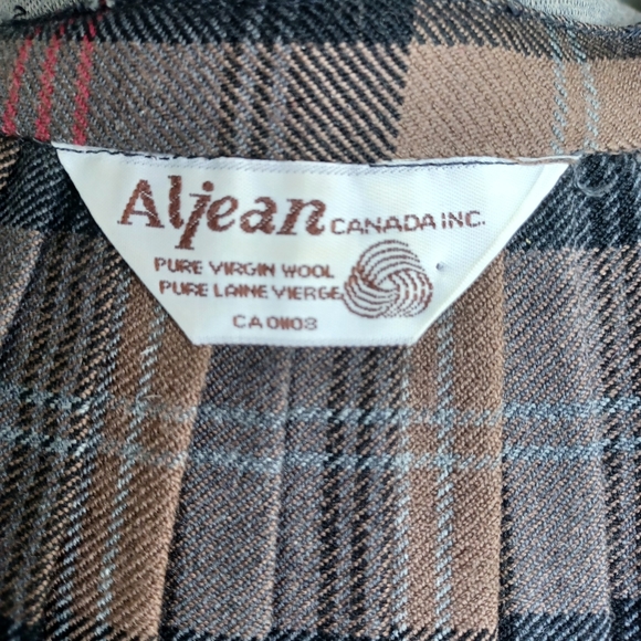 Vintage Plaid Wool Skirt - Picture 10 of 11